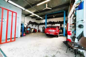 Compact Wiri Industrial Unit | 80 m2