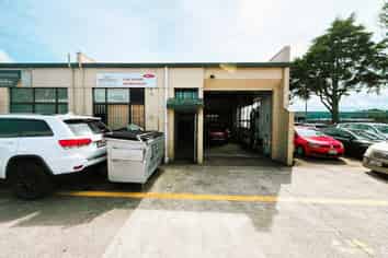 Compact Wiri Industrial Unit | 80 m2