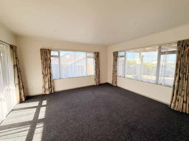 11 Scott Drive, Nukuhau