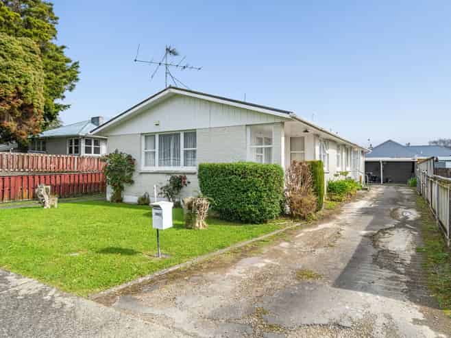 65B Kashmir Avenue, Clouston Park