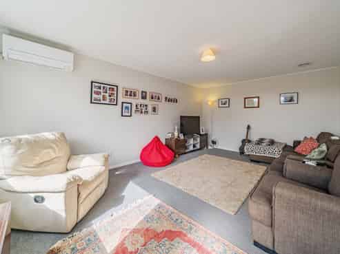 65B Kashmir Avenue, Clouston Park