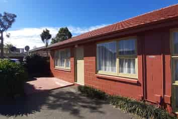 2/8 Stanmore Road, Linwood