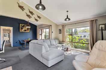 15 Brecon Road, Stratford