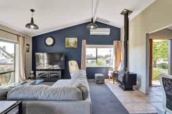 15 Brecon Road, Stratford