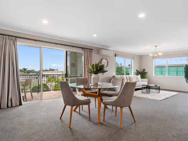 2/111 Santa Monica Drive, Papamoa