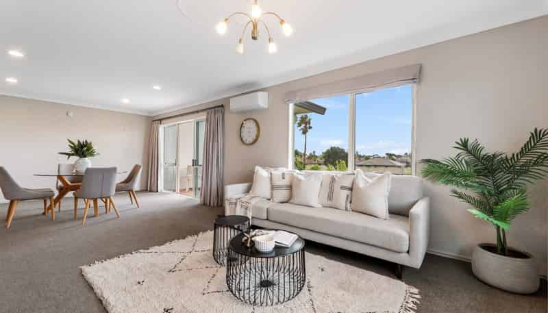 2/111 Santa Monica Drive, Papamoa