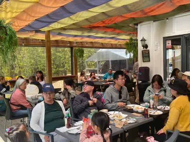 Cafe & BBQ, $1M+ Revenue, Prime Highway Location