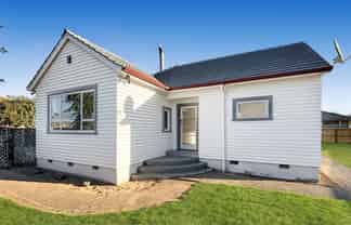 154 Breezes Rd, Aranui