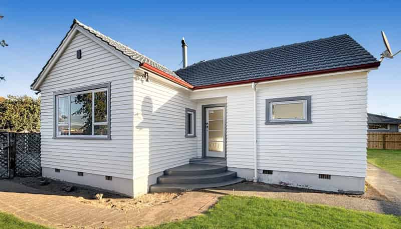154 Breezes Rd, Aranui