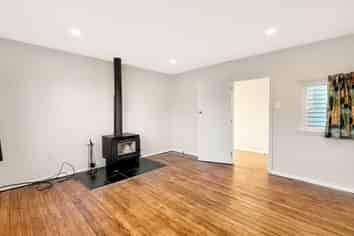 154 Breezes Rd, Aranui