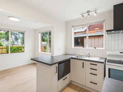 7B Howell Road, Paraparaumu Beach