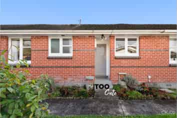 2/28 Ararino Street, Trentham