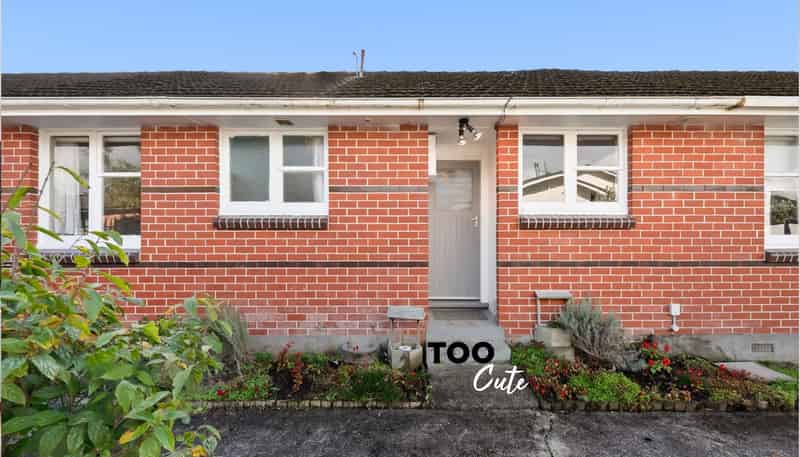 2/28 Ararino Street, Trentham