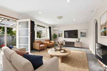 2/28 Ararino Street, Trentham