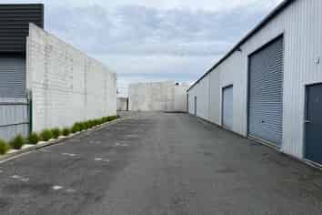 Central Warehouse - secure storage and yard 