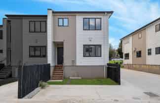 64D Coxhead Road, Manurewa