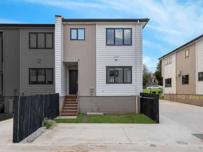 64D Coxhead Road, Manurewa