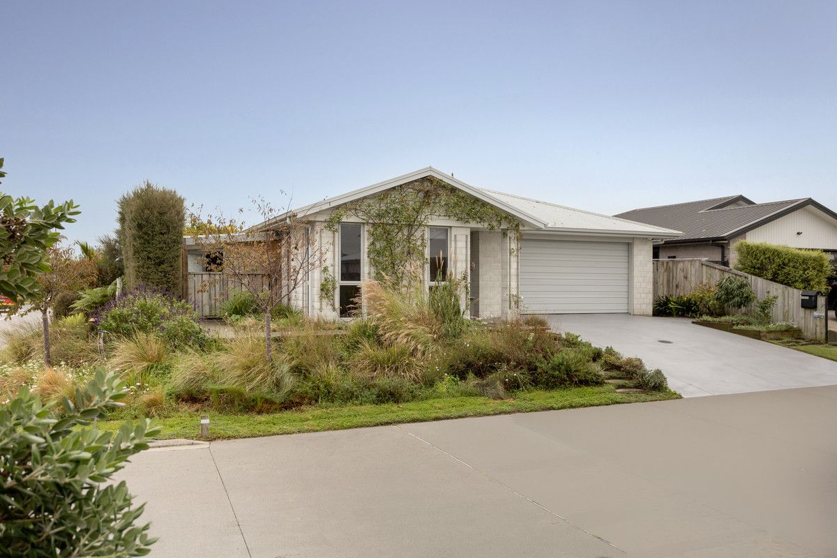 Coastal Living, Connected Convenience, Papamoa