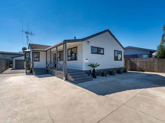 18 Jasmine Avenue, Dinsdale