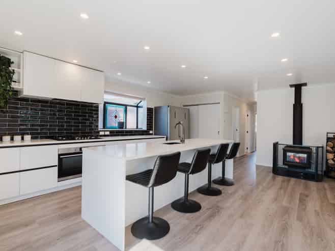 18 Jasmine Avenue, Dinsdale