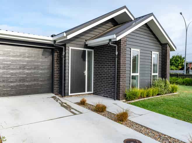 2A Mullane Street, Hillcrest