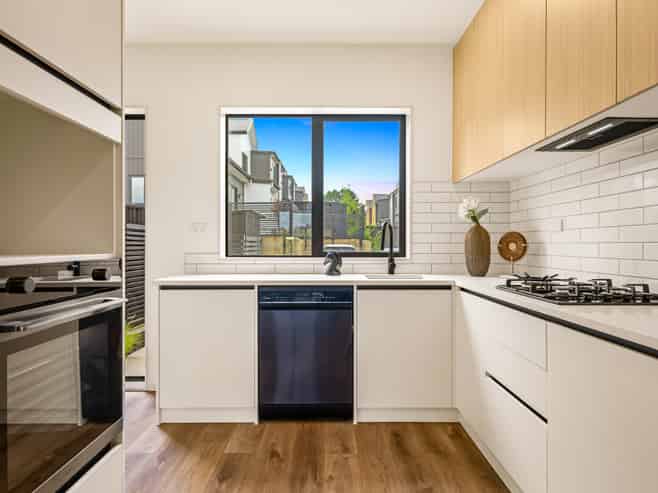 293C Flat Bush School Road, Flat Bush