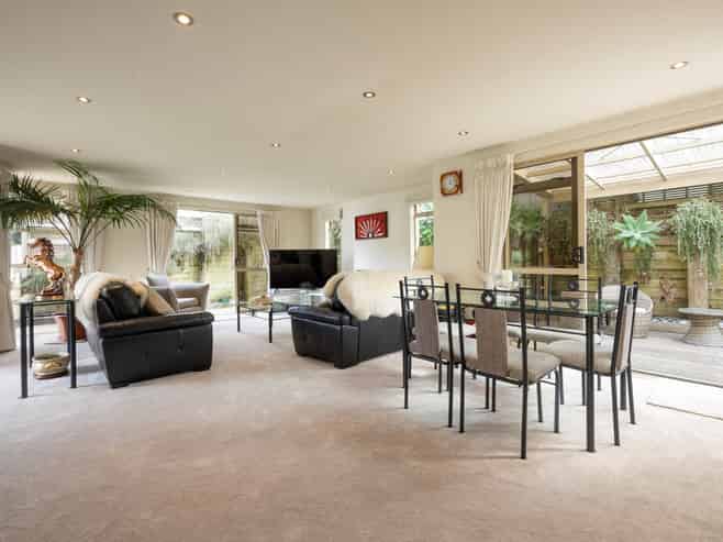 11B Abbotts Way, Remuera