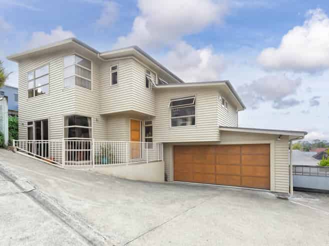 11B Abbotts Way, Remuera