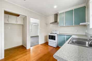 4/35 Kings Road, Panmure