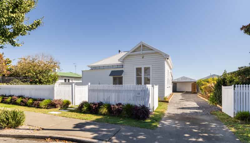 110 Nottingley Road, Frimley