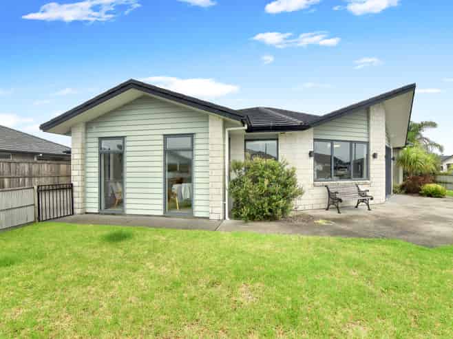 9 Hiria Crescent, Papamoa
