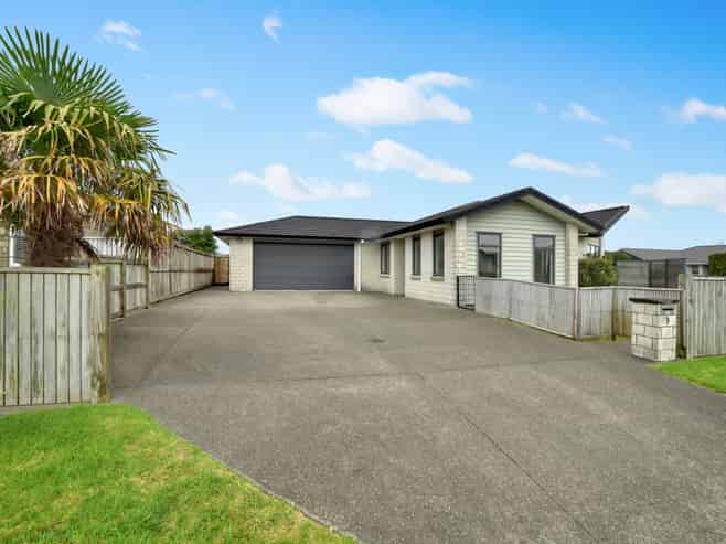 9 Hiria Crescent, Papamoa