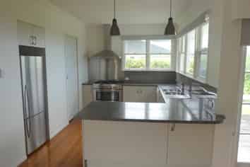 44 Moana Road, Okitu