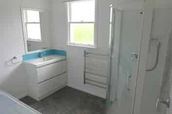 44 Moana Road, Okitu