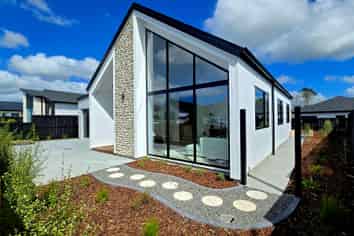 9 Tipu Crescent, Milldale