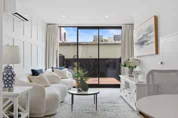 4/196 Hills Road, Edgeware