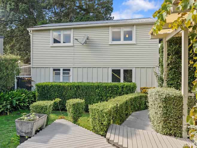 76 Mount Smart Road, Onehunga