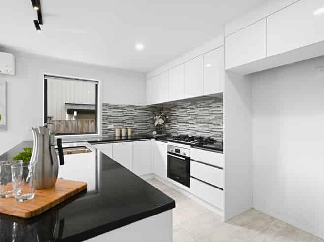 1/335 Horsham Downs Road, Rototuna North