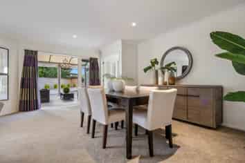 10 Cove Lane, Mount Wellington