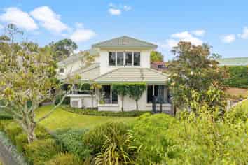 10 Cove Lane, Mount Wellington