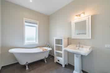 407 Springbank Road, Swannanoa