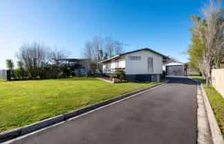 2 Cooper Avenue, Holdens Bay