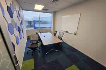 Well‑Fitted Part‑Floor Office