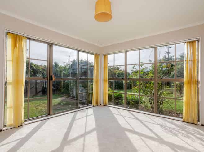 81924 State Highway 2, Pahiatua