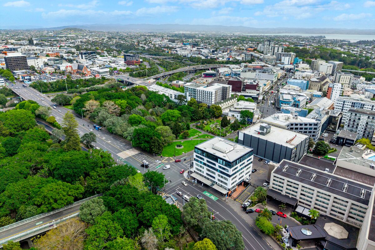 New 6-Year Lease! Passive Entry-Level Investment - Изглед 4