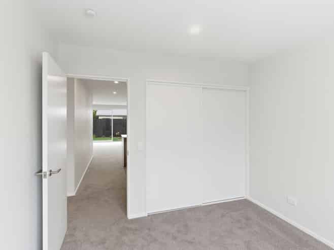 3/209 Hastings Street East, Waltham