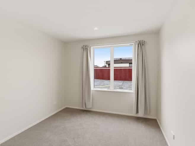 3/209 Hastings Street East, Waltham