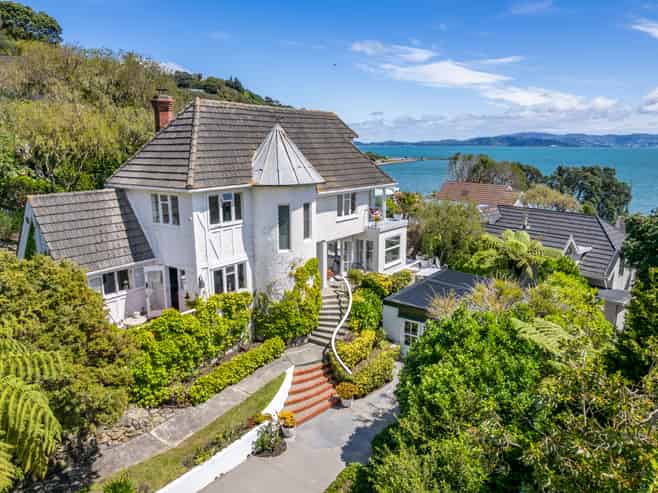 12 Cheviot Road, Lowry Bay, Eastbourne