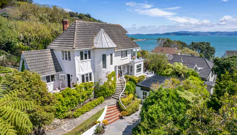 12 Cheviot Road, Lowry Bay, Eastbourne