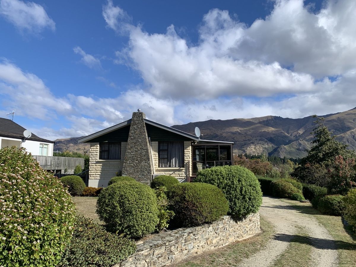 Unique Winter Let with stunning views -UNDER OFFER-